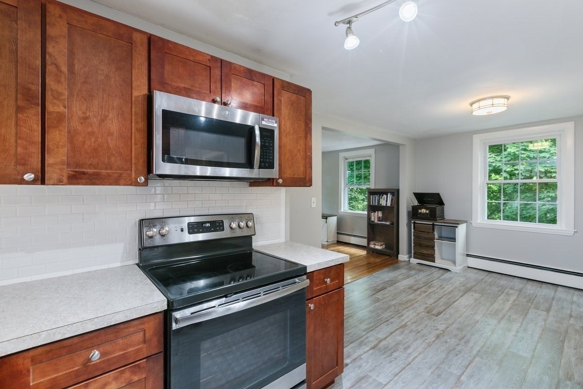 60 Vinton St 3