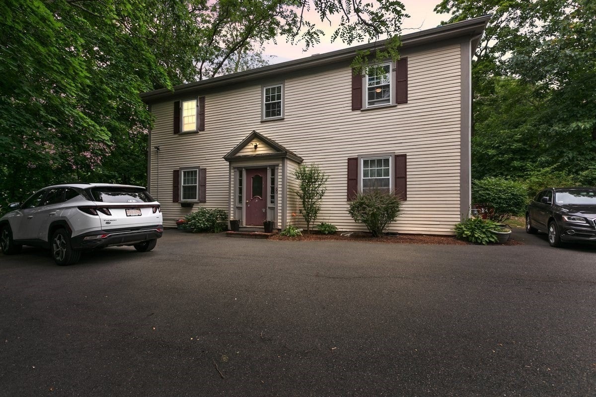 60 Vinton St 3