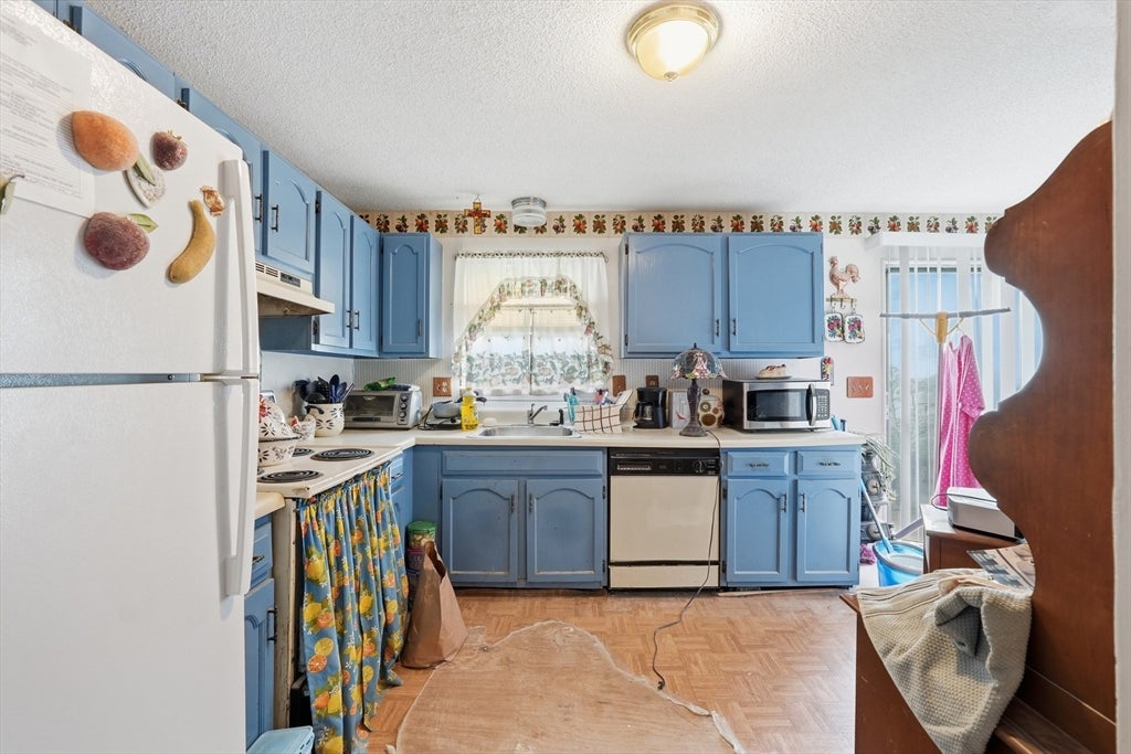 35 Sheri Ln #35, Agawam, MA Photo #5