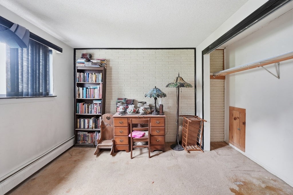 35 Sheri Ln #35, Agawam, MA Photo #11