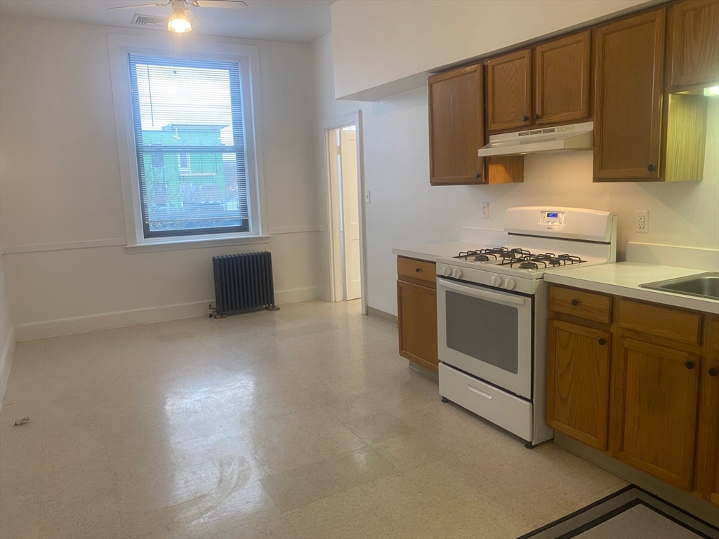 541 Main Street 4