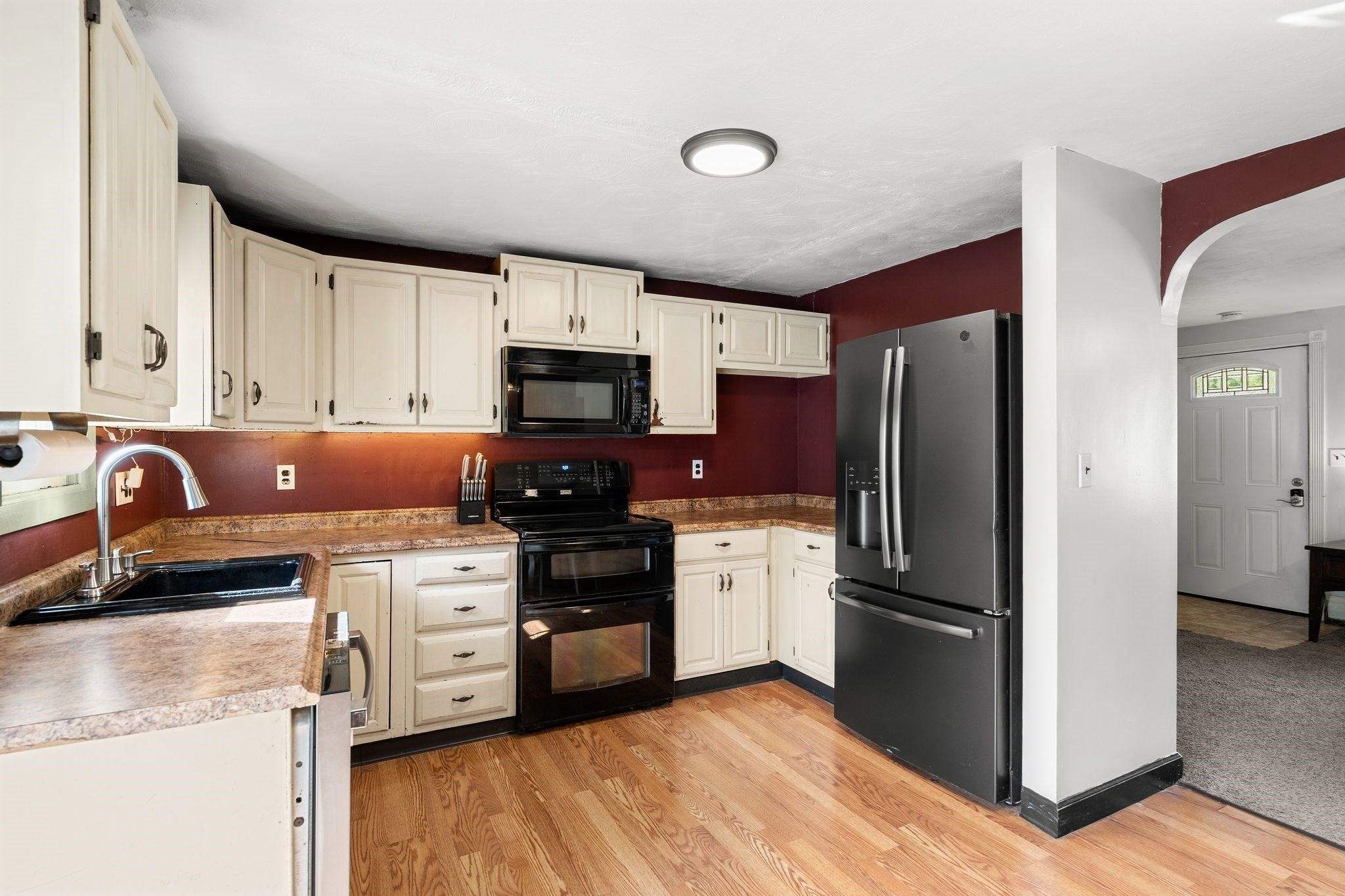 131 Elsie Rd, Brockton, MA Photo #8