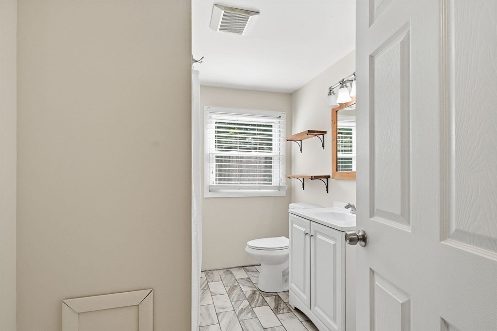 37 Saint Dennis St, Westfield, MA, 37 Saint Dennis St, Westfield, MA Photo #20