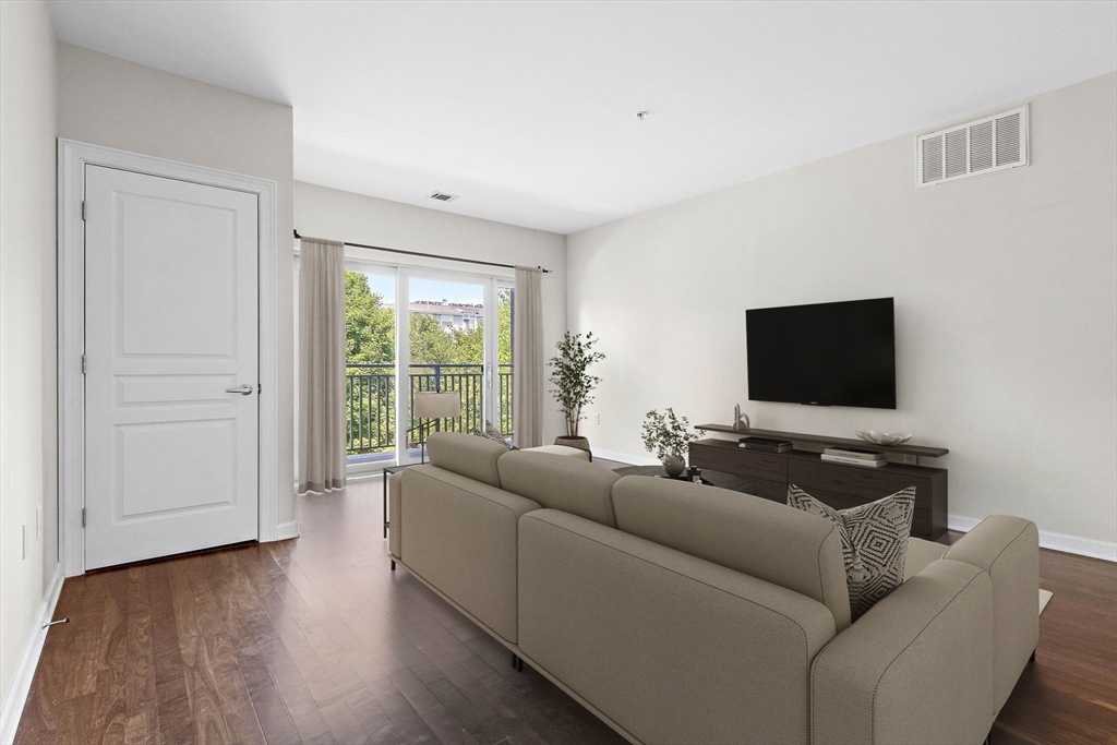 4 Repton Circle 4203