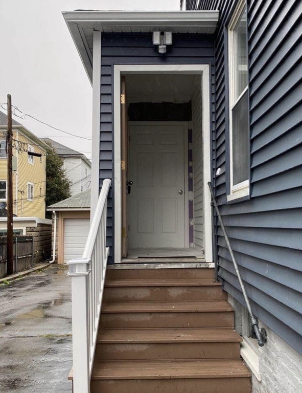 55 Seymour St, Worcester, MA Photo #19