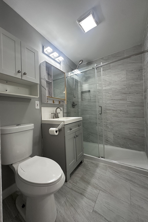 55 Seymour St, Worcester, MA Photo #9