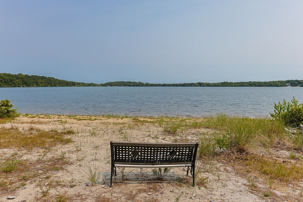 Brewster, Massachusetts 02631, United States, 2 Bedrooms Bedrooms, ,2 BathroomsBathrooms,Residential,Active,189269