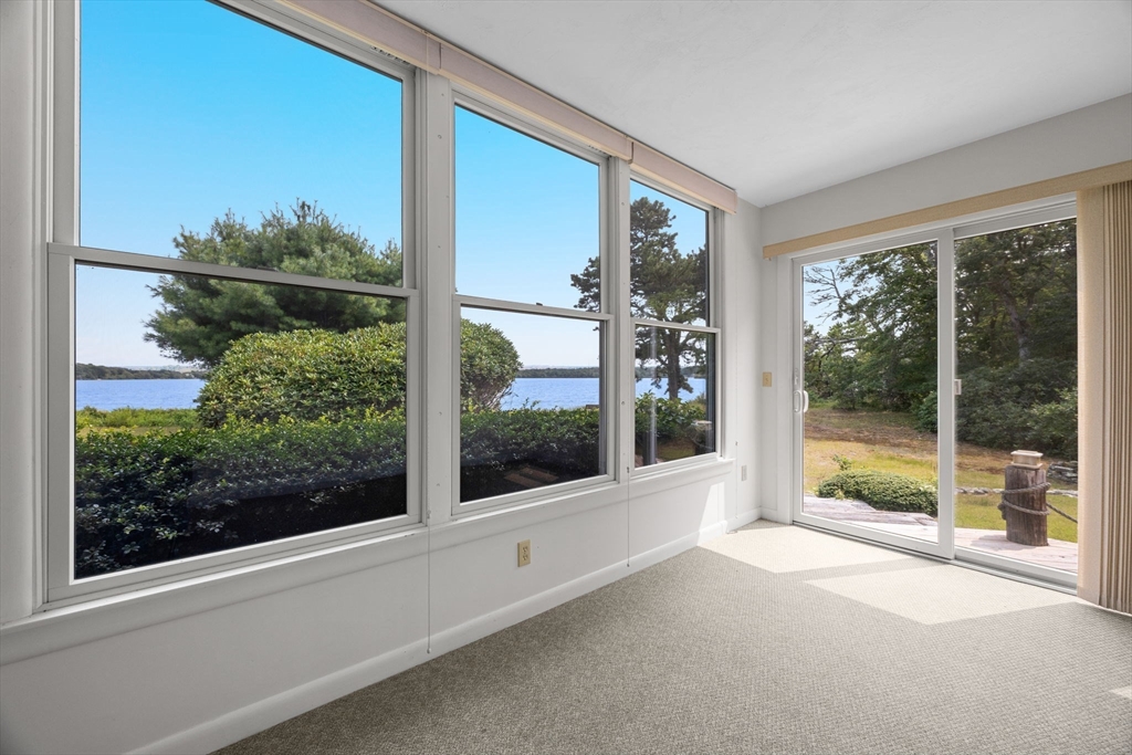 Brewster, Massachusetts 02631, United States, 2 Bedrooms Bedrooms, ,2 BathroomsBathrooms,Residential,Active,189269