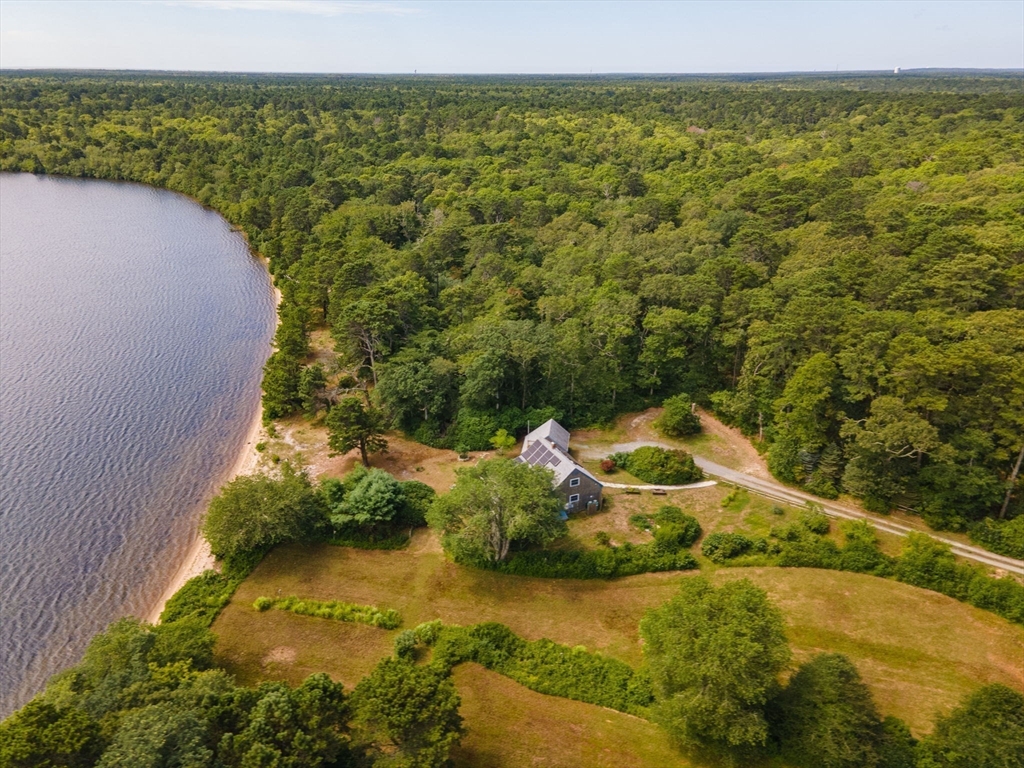 Brewster, Massachusetts 02631, United States, 2 Bedrooms Bedrooms, ,2 BathroomsBathrooms,Residential,Active,189269