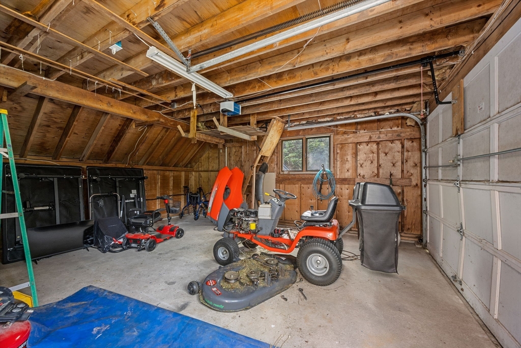 Brewster, Massachusetts 02631, United States, 2 Bedrooms Bedrooms, ,2 BathroomsBathrooms,Residential,Active,189269