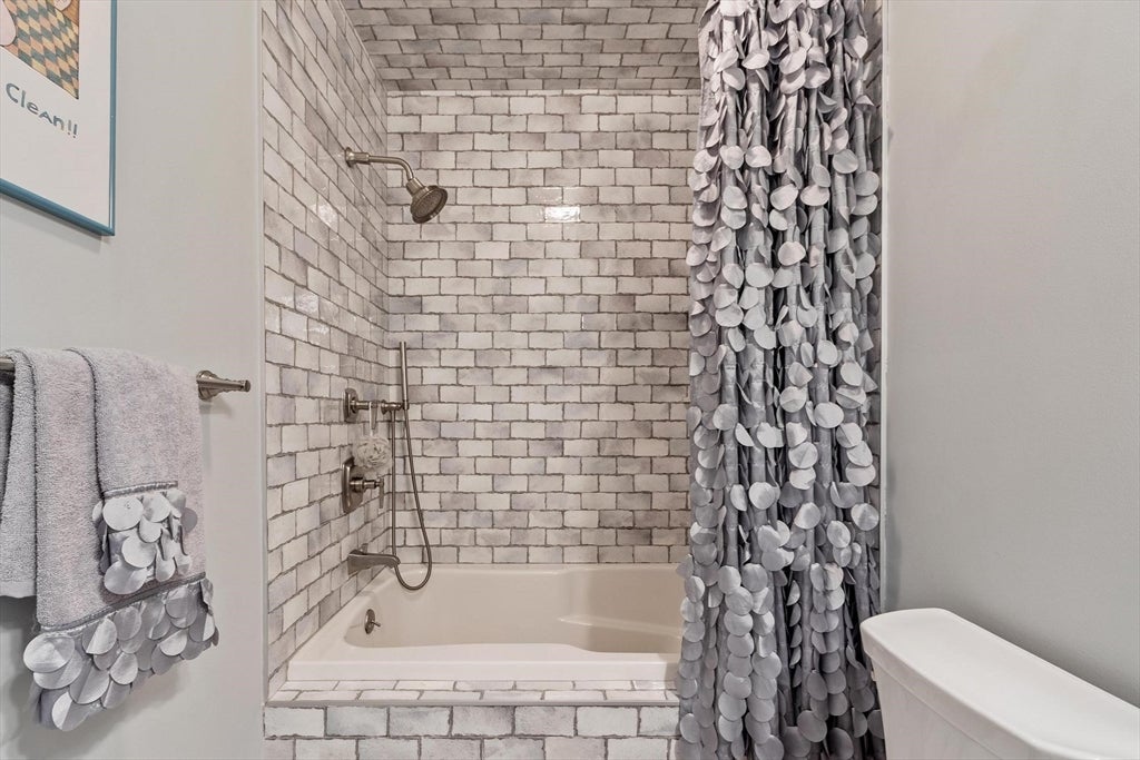 4 Bobby Jones DR #4, Andover, MA Photo #22