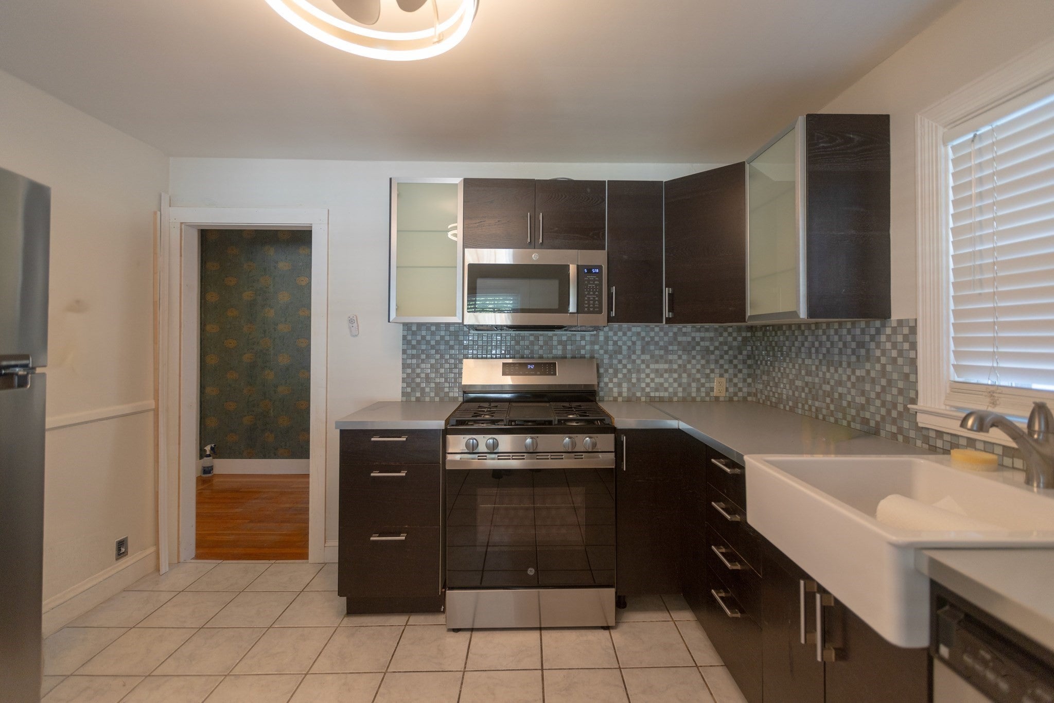 73 Clematis St, Providence, RI, 73 Clematis St, Providence, RI Photo #9