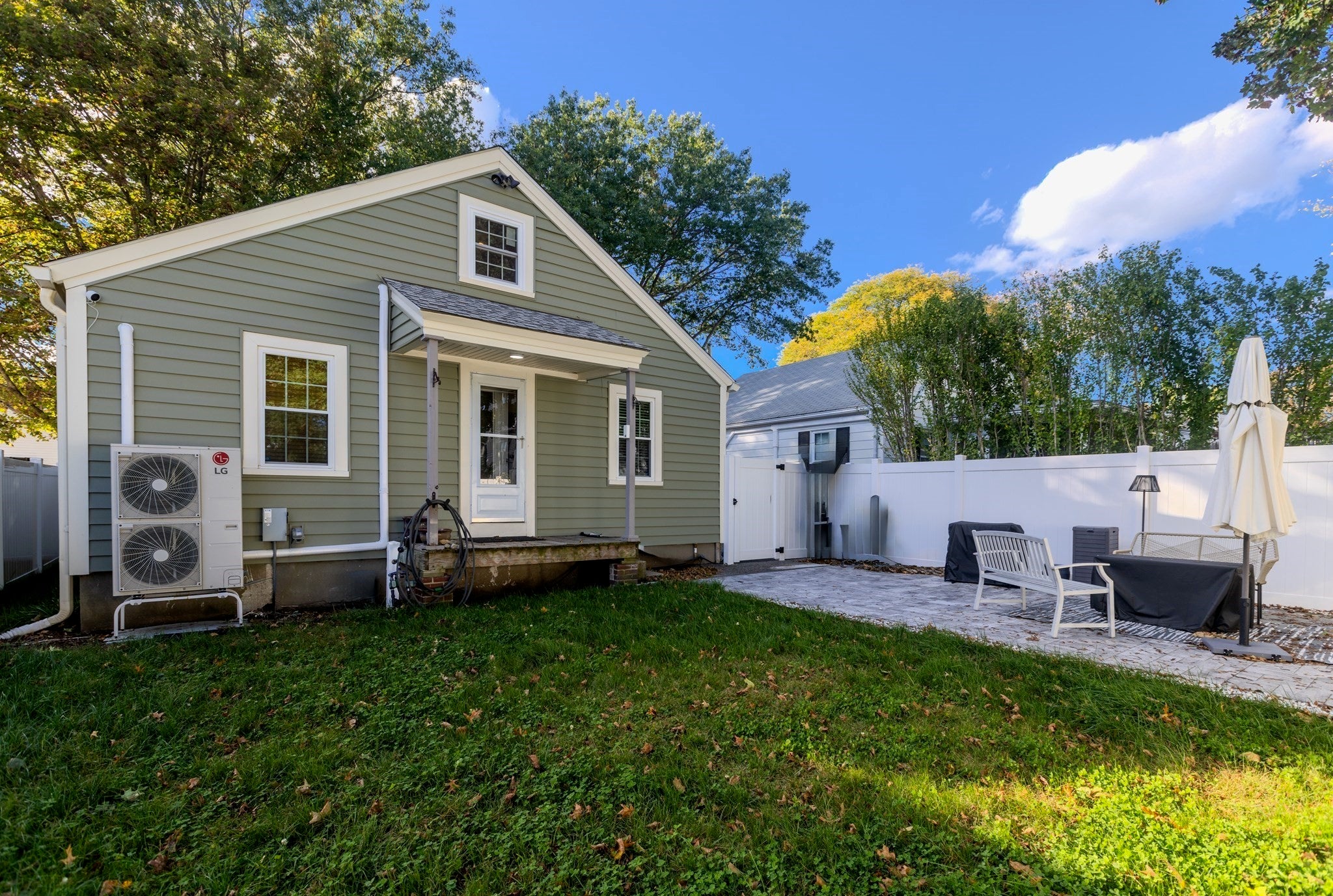 73 Clematis St, Providence, RI, 73 Clematis St, Providence, RI Photo #2