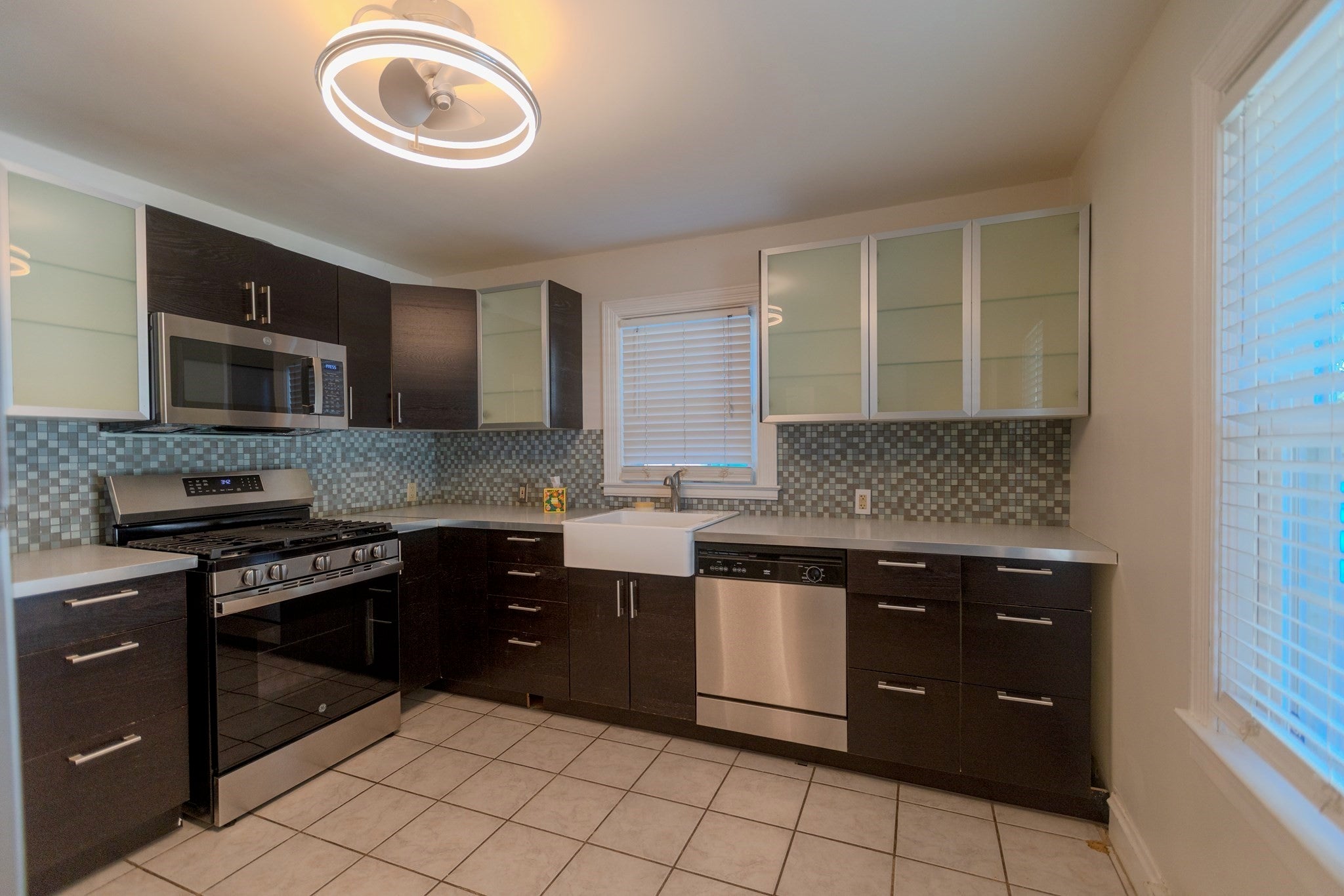73 Clematis St, Providence, RI, 73 Clematis St, Providence, RI Photo #11