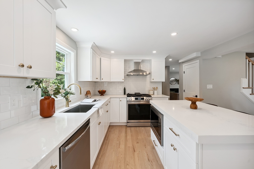 32 Mountain Ave