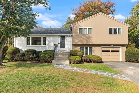 19 Selwyn Newton MA 02461