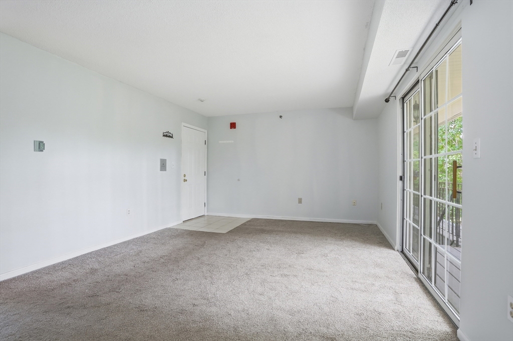 105 Lafond Ln 6