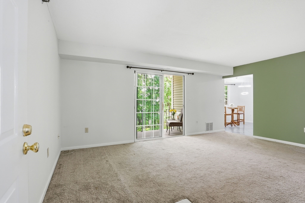 105 Lafond Ln 6