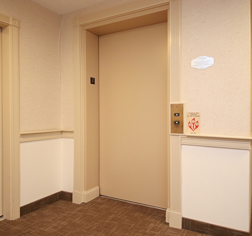 Wakefield, Massachusetts 01880, United States, 2 Bedrooms Bedrooms, ,2 BathroomsBathrooms,Residential,Active,177463