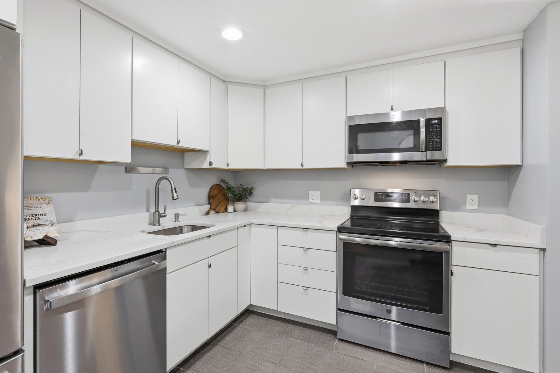 40 Casablanca Ct #40, Haverhill, MA, 40 Casablanca Ct #40, Haverhill, MA Photo #11