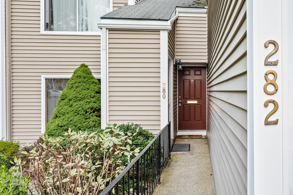 282 Nassau Dr 282