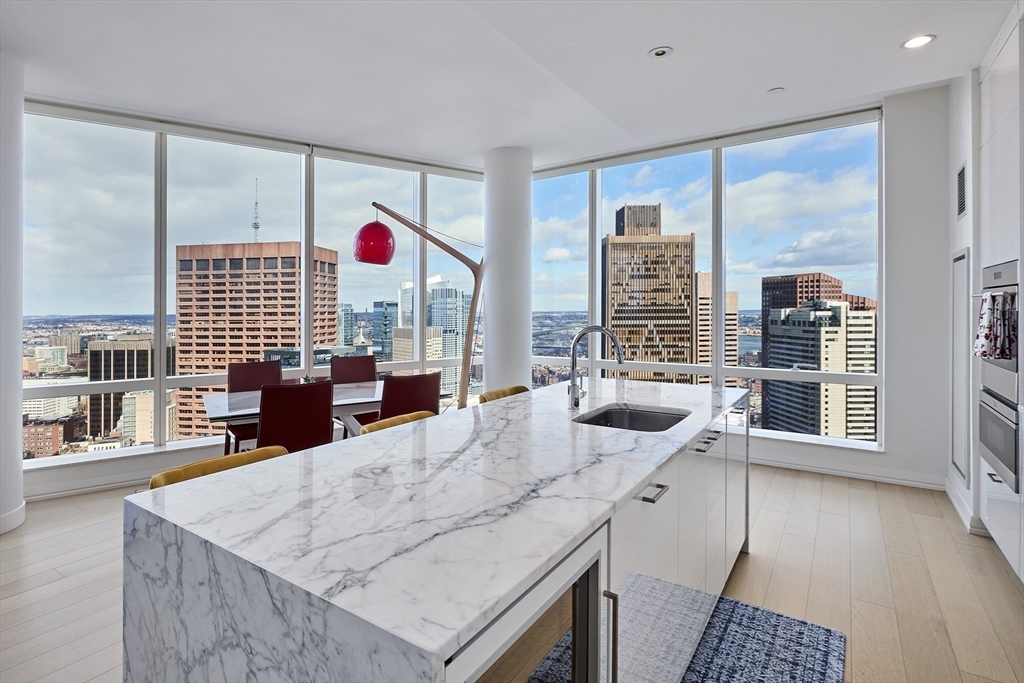 1 Franklin St 4304