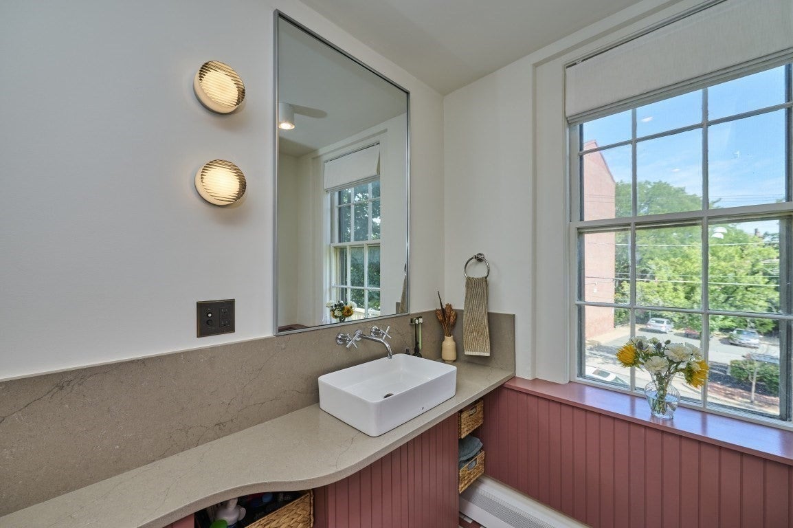 64 Bartlett St #4, Boston, MA Photo #16
