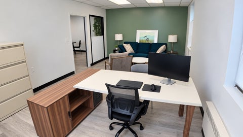 Photo of 121 Middlesex Tpke #4, Burlington, MA 01803 (MLS # 73594835)