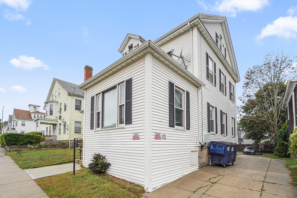 115 Hillman St