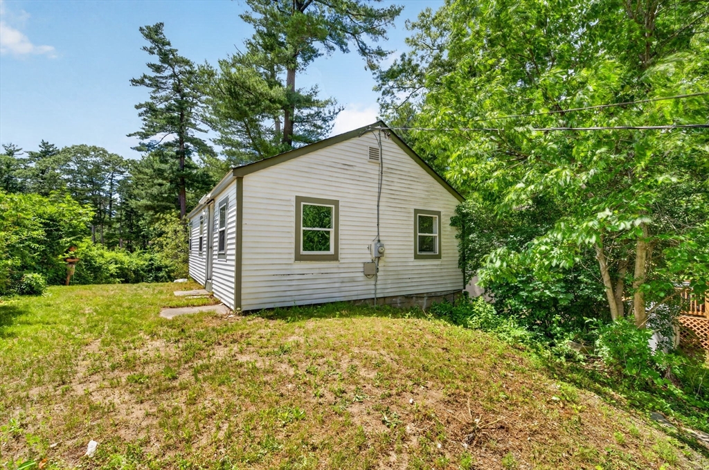 13 Woodland Drive