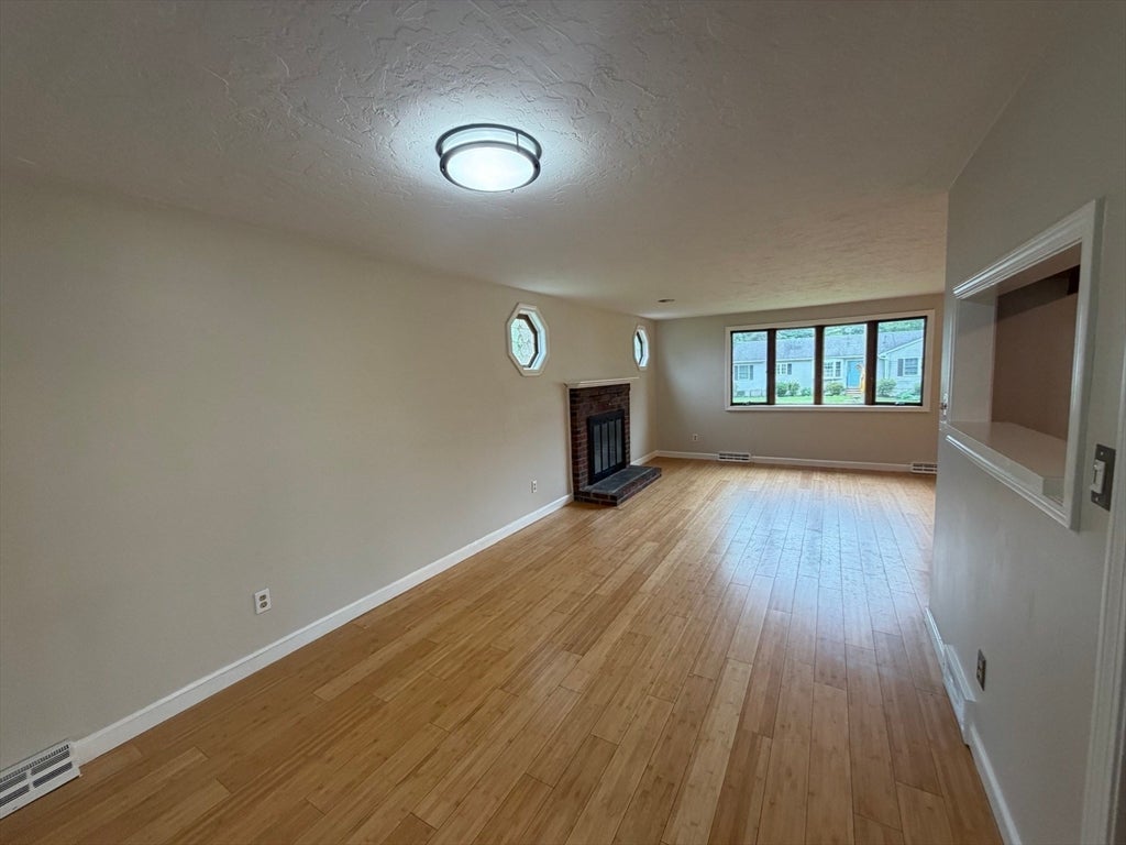 688 Plymouth St, Bridgewater, MA, 688 Plymouth St, Bridgewater, MA Photo #8