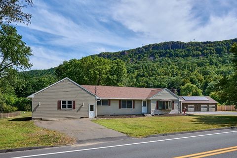 133 Holyoke St Easthampton MA 01027