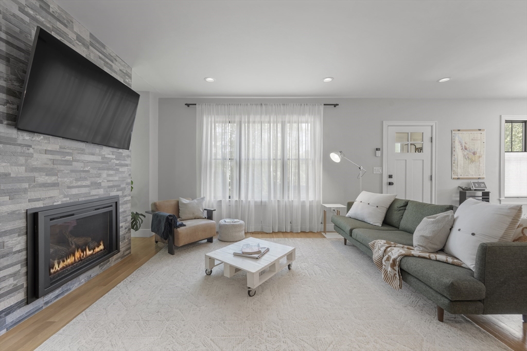 59 Perkins St 1