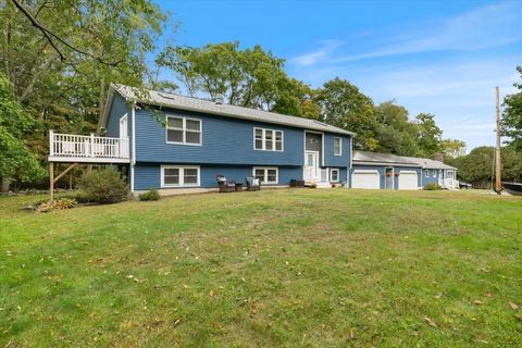 34 & 34R Pickering St Essex MA 01929