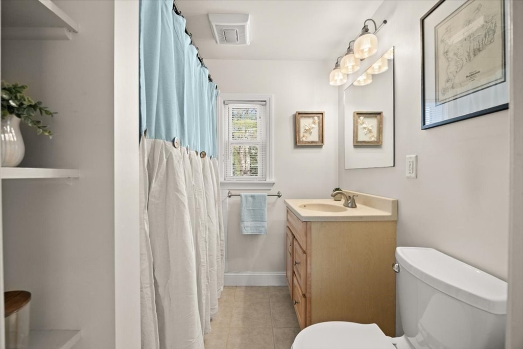 218 Lake Shore, Falmouth, MA Photo #8