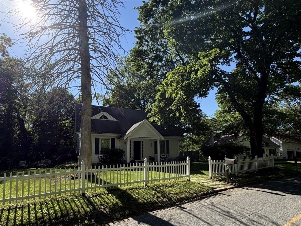 28-30 Locust Ave