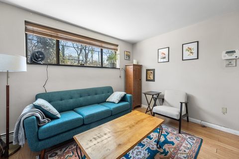 5 Centre St 11 Cambridge MA 02139