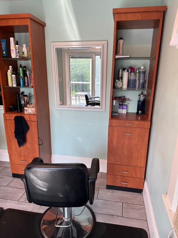 31 Adams Rd