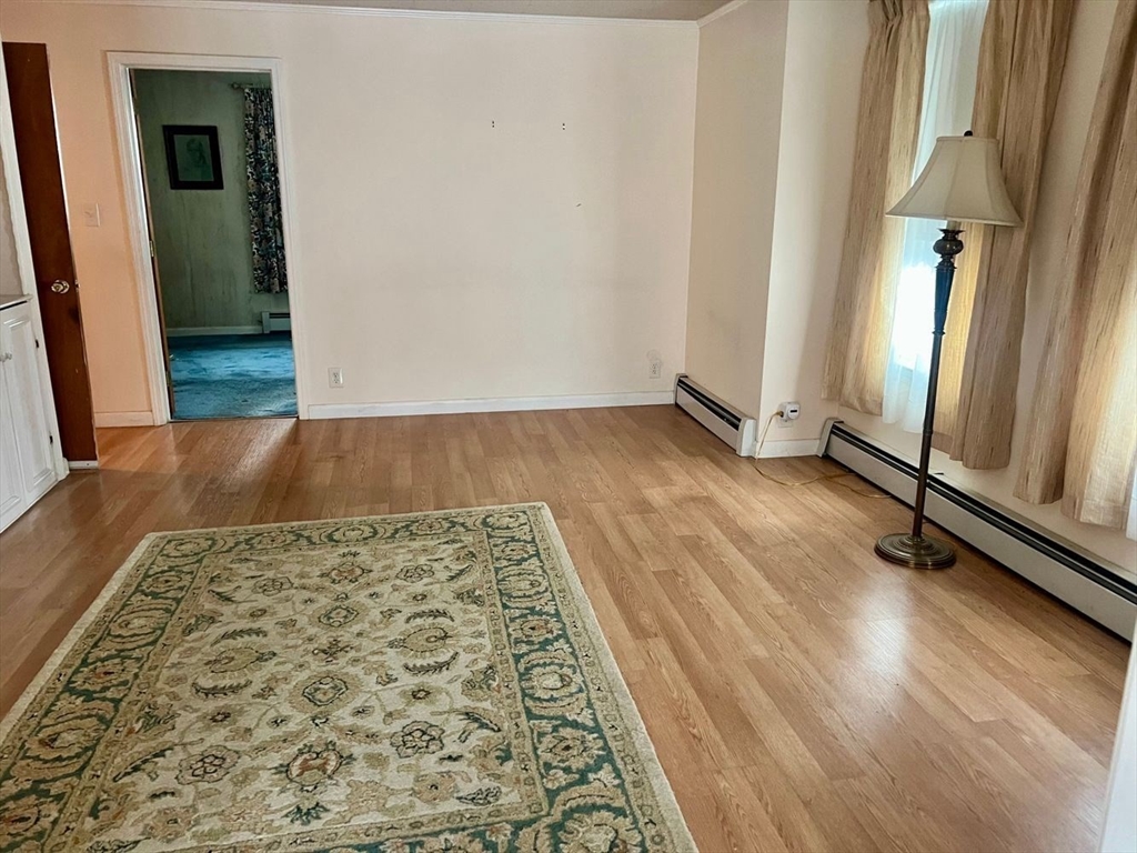 133 Pleasant Valley St