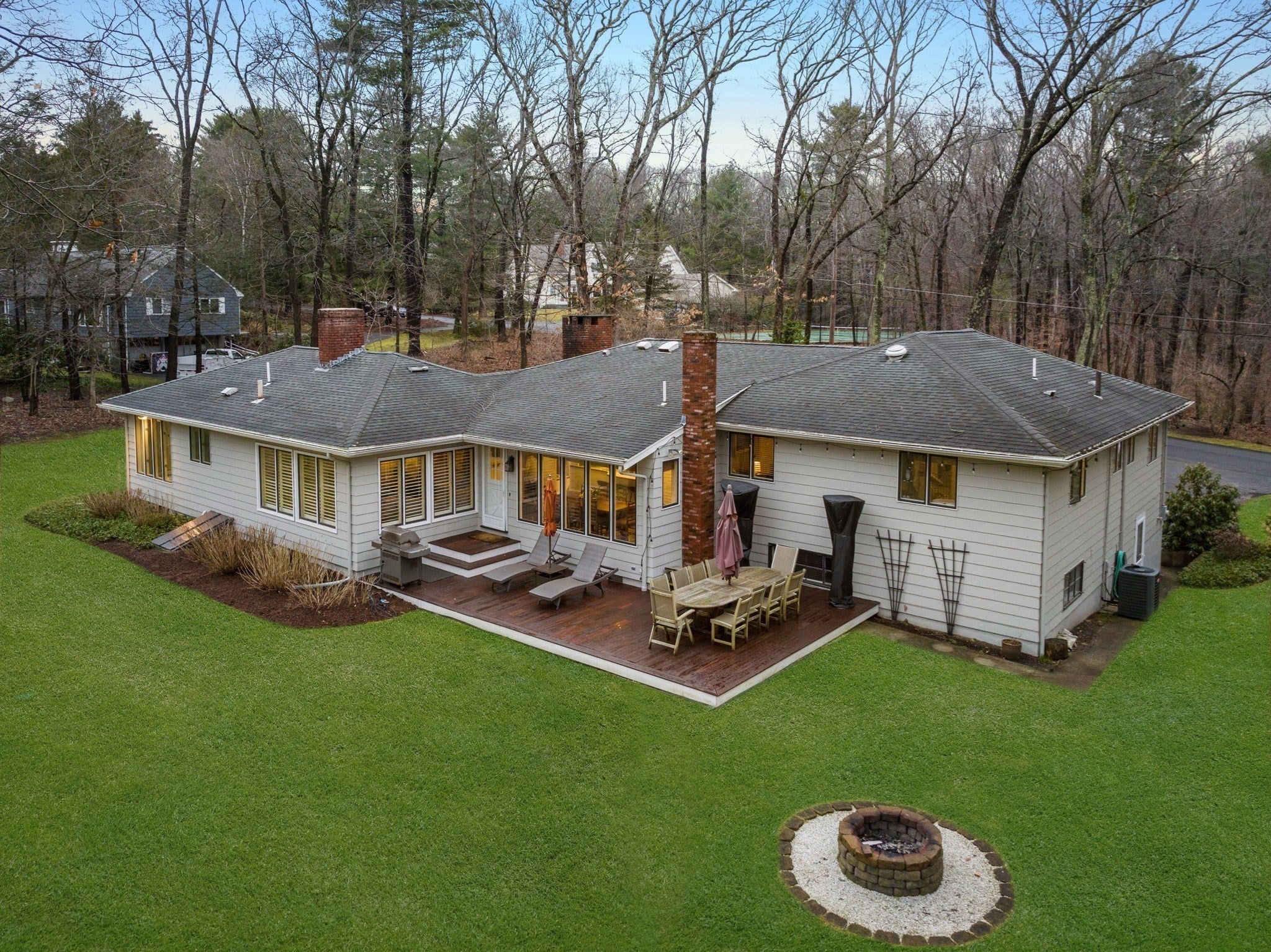 21 Gail Rd, Weston, MA, 21 Gail Rd, Weston, MA Photo #2