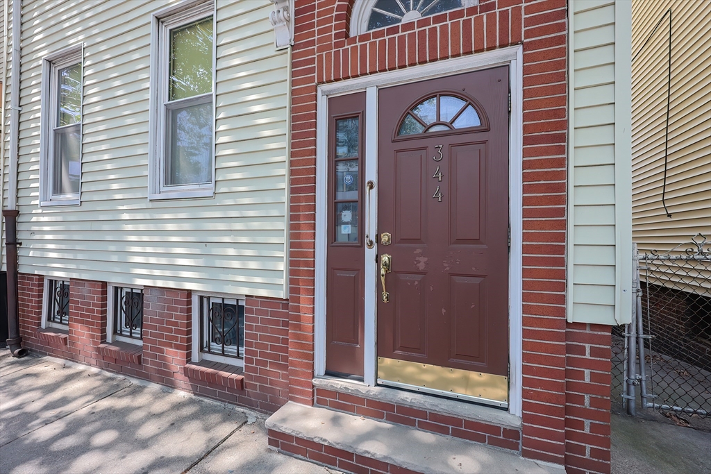 344 Chelsea St