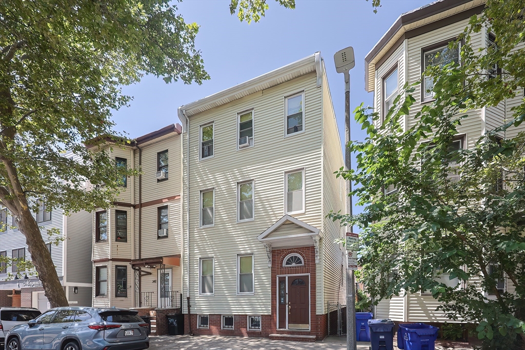 344 Chelsea St