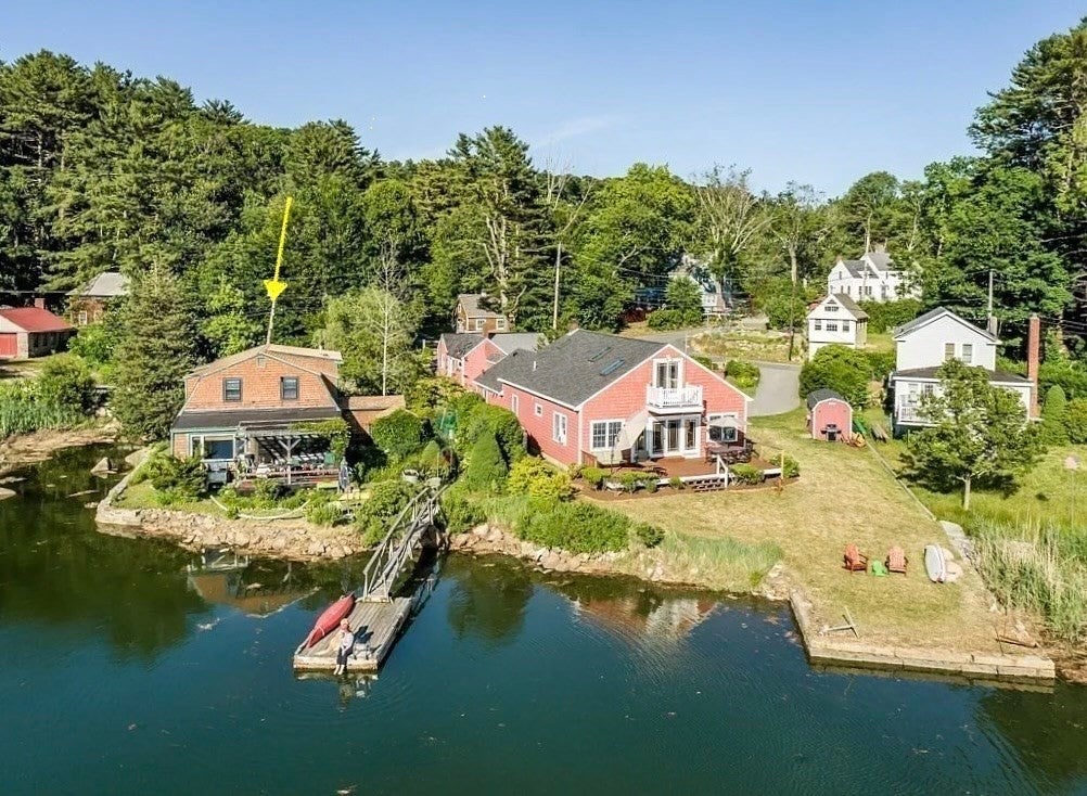 Photo of 79 Dennison Street, Gloucester, MA