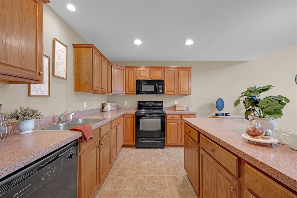 156 Hillside Village Dr 156