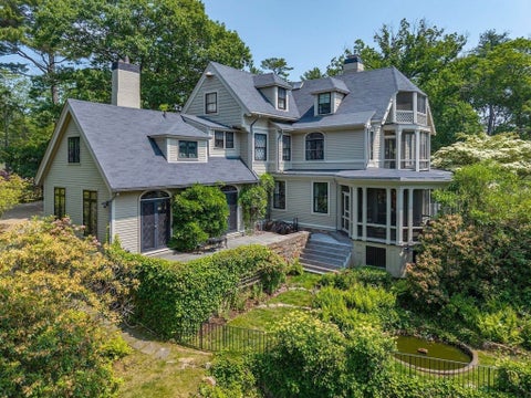 Photo of 802 Hale Street, Beverly, MA 01915 (MLS # 73539531)