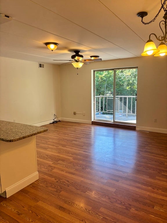 298 Commercial St 22