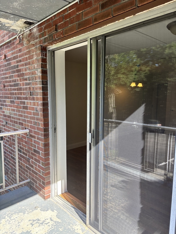 298 Commercial St 22