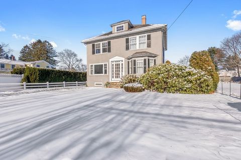Photo of 14 Hull Street, Beverly, MA 01915 (MLS # 73462593)