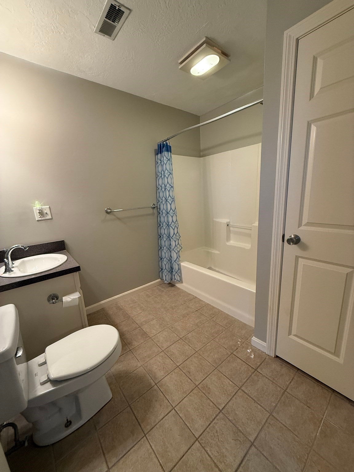 166 Village St #202, Medway, MA Photo #17