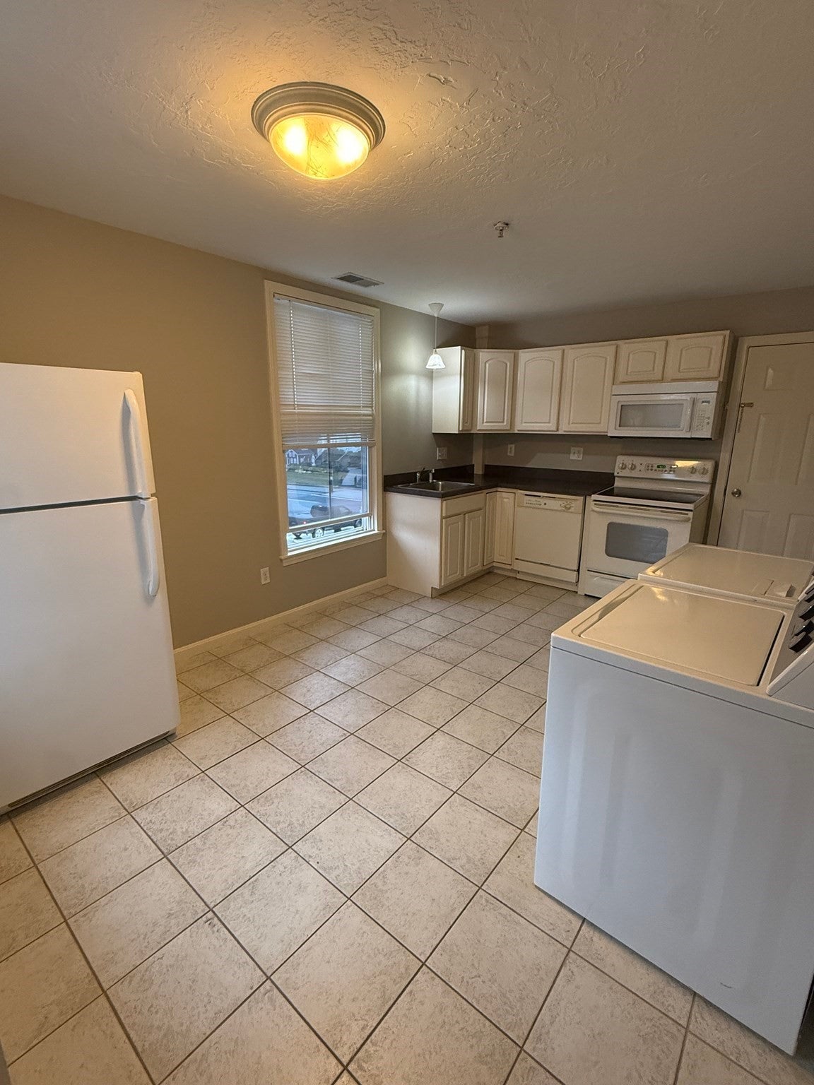 166 Village St #202, Medway, MA Photo #13